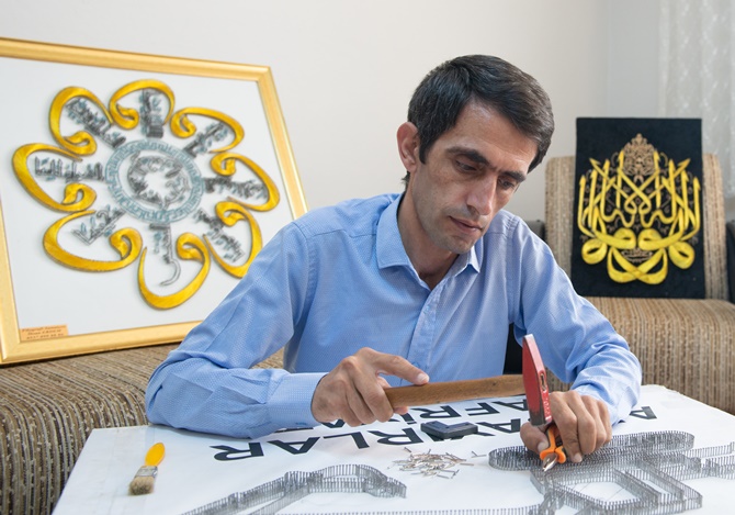 50 bin çivilik Dev Filografisi ilk kişisel sergisinde halkla buluştu