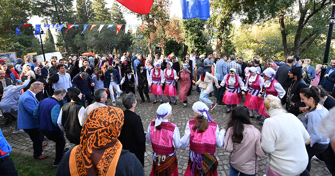 Başkan Hilmi Türkmen Üsküdarlılarla Millet Bahçesinde buluştu