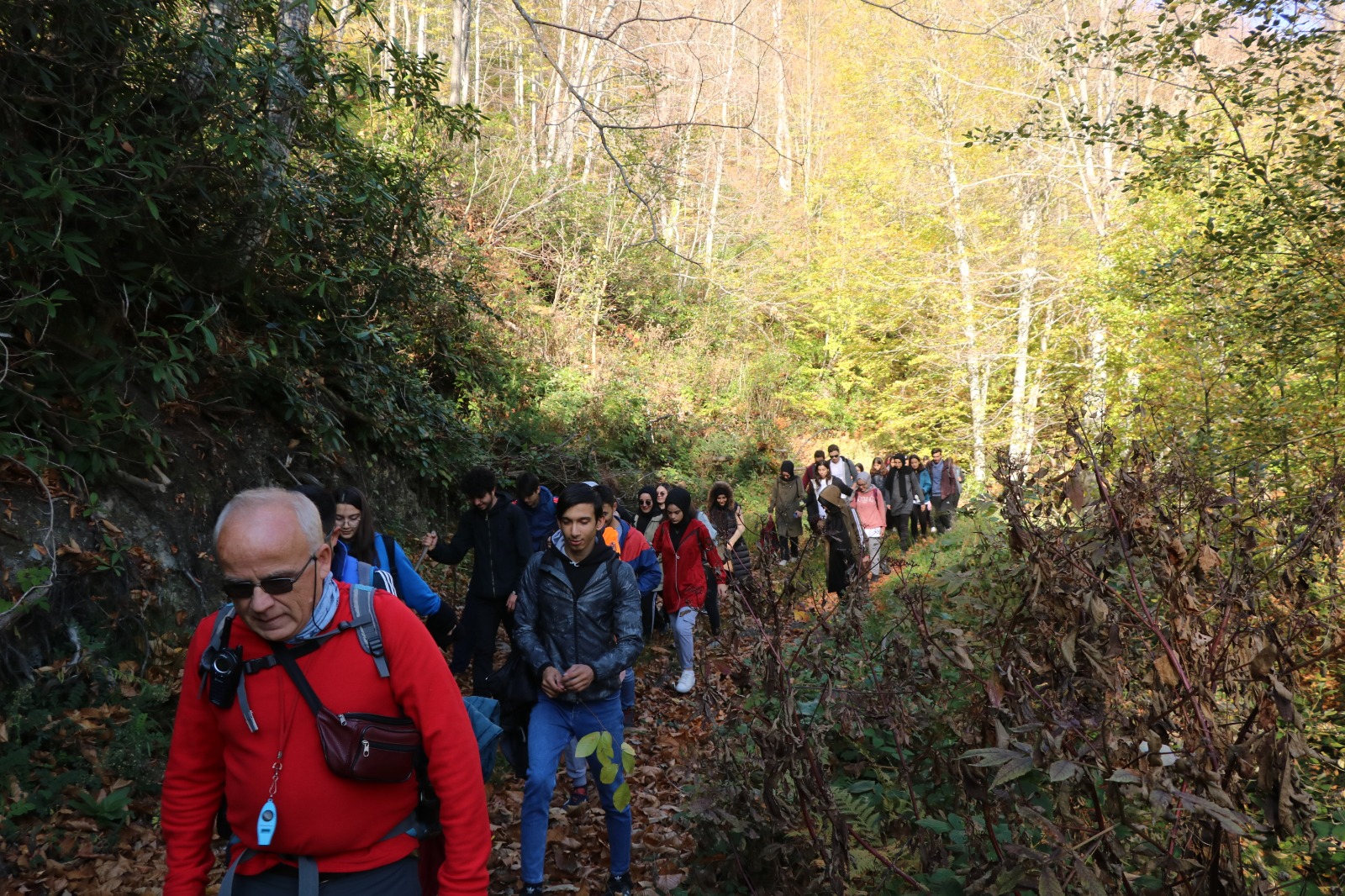 Pendik gençleri doğa ile buluşturmaya devam ediyor