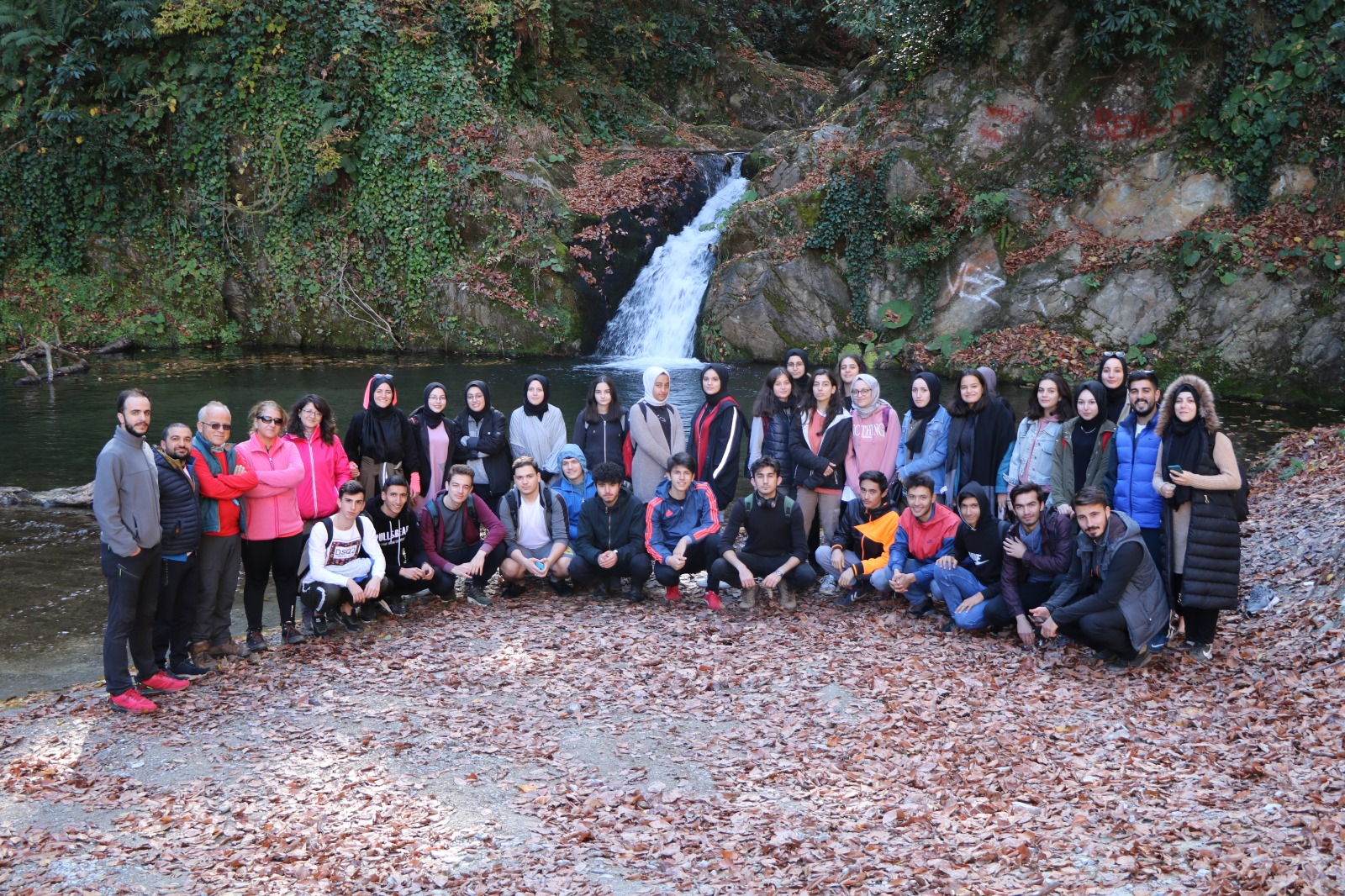 Pendik gençleri doğa ile buluşturmaya devam ediyor