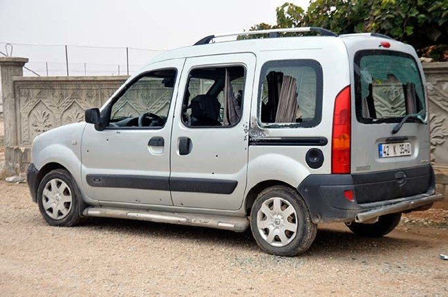 MHP'li belediye başkanının evi ve aracı kurşunlandı