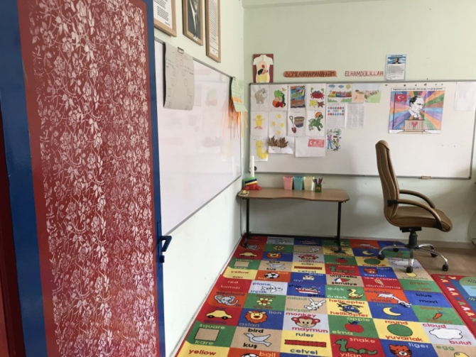 Geçici işçiden okulda örnek çalışma