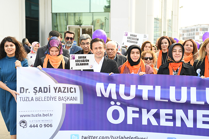 Tuzla'da kadına yönelik şiddette karşı etkinlik düzenlendi