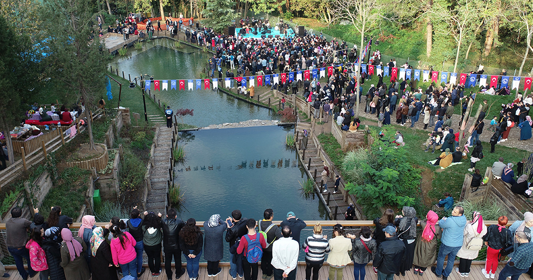 Üsküdar Belediyesi tarafından Öğretmenler Günü'nde Grup İmera sürprizi