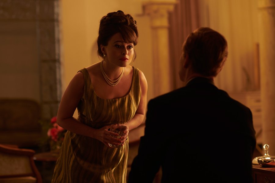 Helena Bonham Carter, prenses rolüne kendini fazla kaptırdı! 