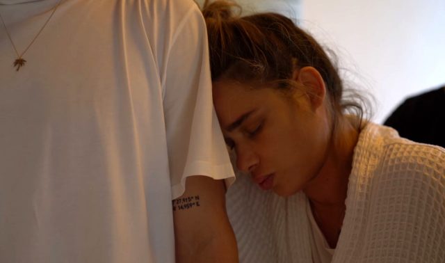 Yeni anne olan Müge Boz doğum anındaki stresini anlatırken gözyaşlarına boğuldu