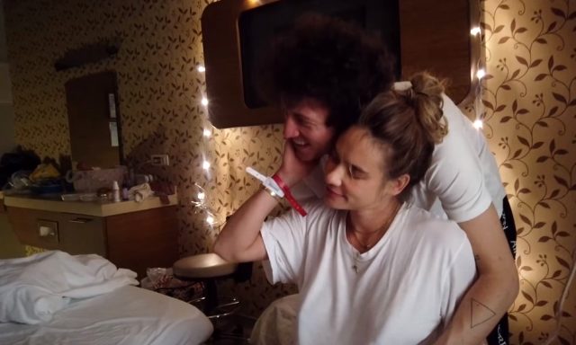 Yeni anne olan Müge Boz doğum anındaki stresini anlatırken gözyaşlarına boğuldu