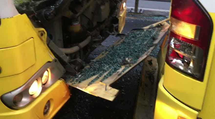 İstanbul'da metrobüs kazası! Çok sayıda ambulans sevk edildi