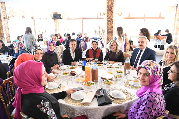 Tuzla'daki kanatsız melekler: ''Gönüllüler''