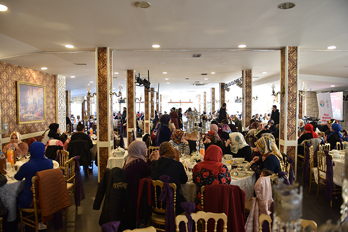 Tuzla'daki kanatsız melekler: ''Gönüllüler''