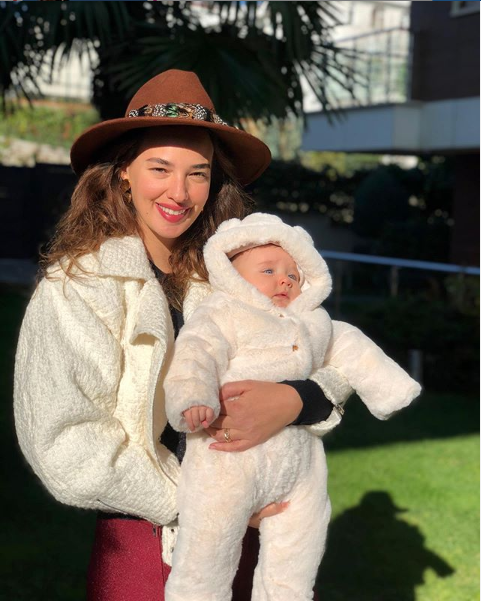 Seda Bakan ile kızı hafta sonu turuna çıktı