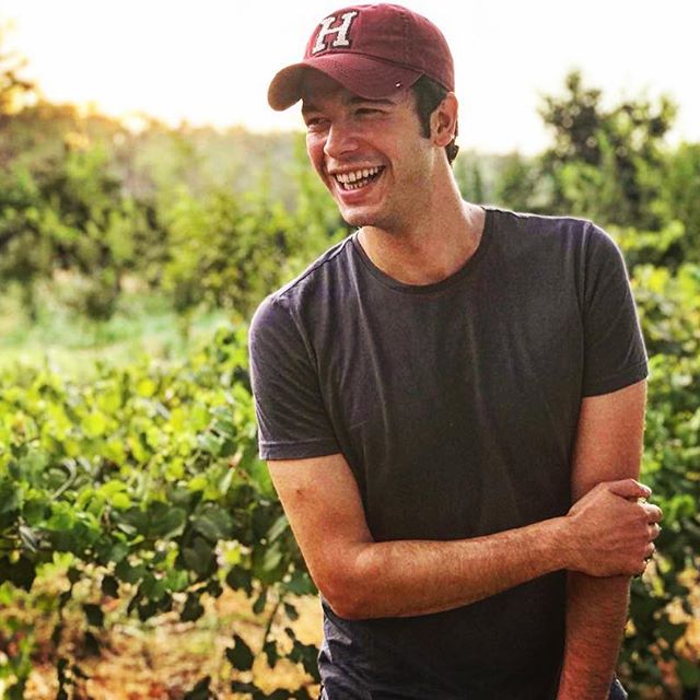 Çok Güzel Hareketler Bunlar Atakan kimdir? Atakan Çelik kimdir? Evli mi? Eşi kim?