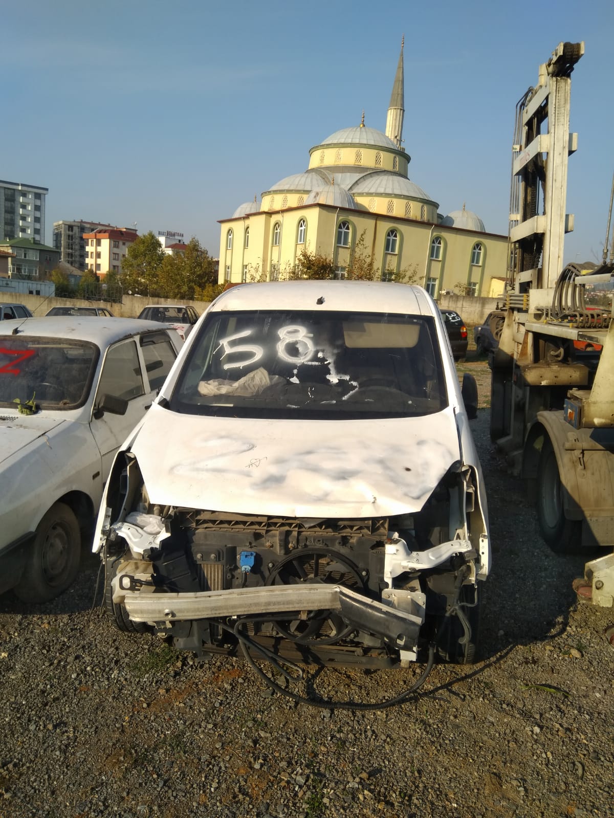 Pendik hurda araçlardan arındırılıyor