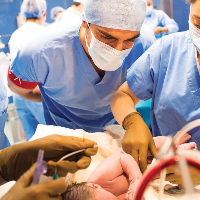 İbrahim Çelikkol’un oğlu Ali dünyaya geldi