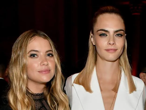 Cara Delevingne'nin Twitter hesabı hackledi