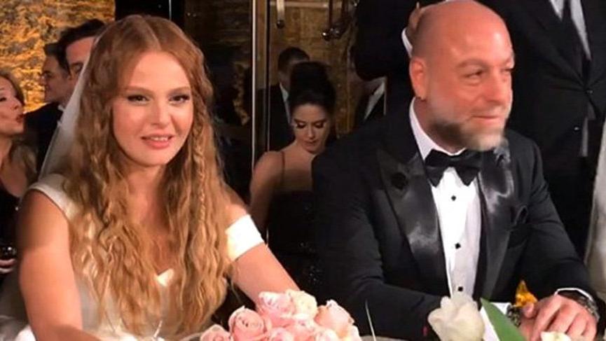 Naz Elmas Erol Özmandıracı ile dün akşam dünyaevine girdi