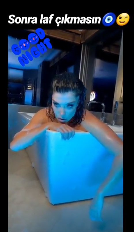 Küvette poz veren Deniz Akkaya: Mayom var sonra laf çıkmasın