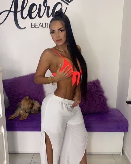 Dünyanın en seksi spikeri istifa etti! Yerine ise...