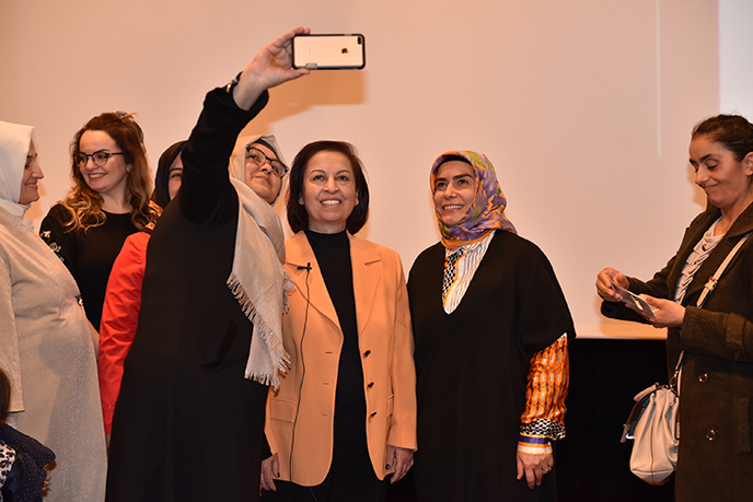 Tuzla'da kadın ve aile konusuna değinildi