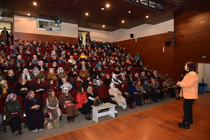 Tuzla'da kadın ve aile konusuna değinildi
