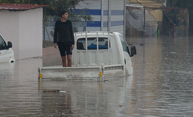 Adana yarın okullar tatil mi? | 25 Aralık Adana okullar tatil mi?
