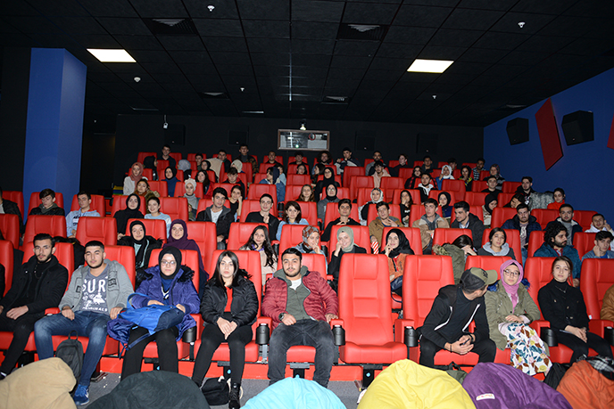 Tuzla'da Sarıkamış ''Beyaz Hüzün'' filmiyle anıldı