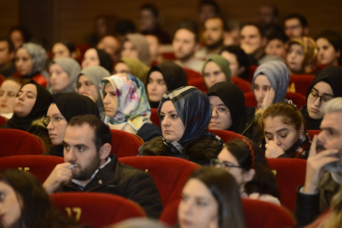 Pendik'te ''Akif’in Şehirleri'' paneliyle Mehmet Akif anlatıldı