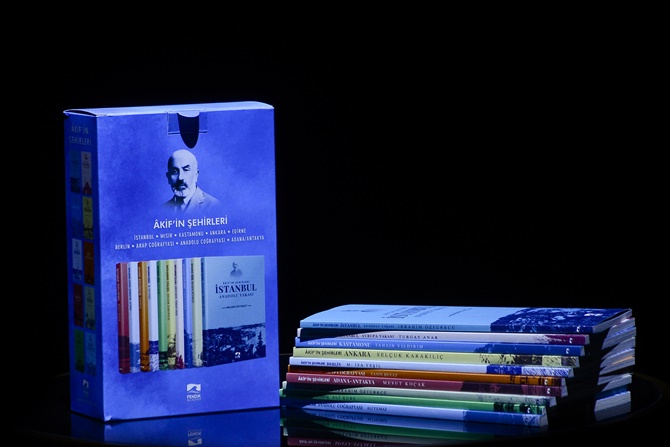 Pendik'te ''Akif’in Şehirleri'' paneliyle Mehmet Akif anlatıldı