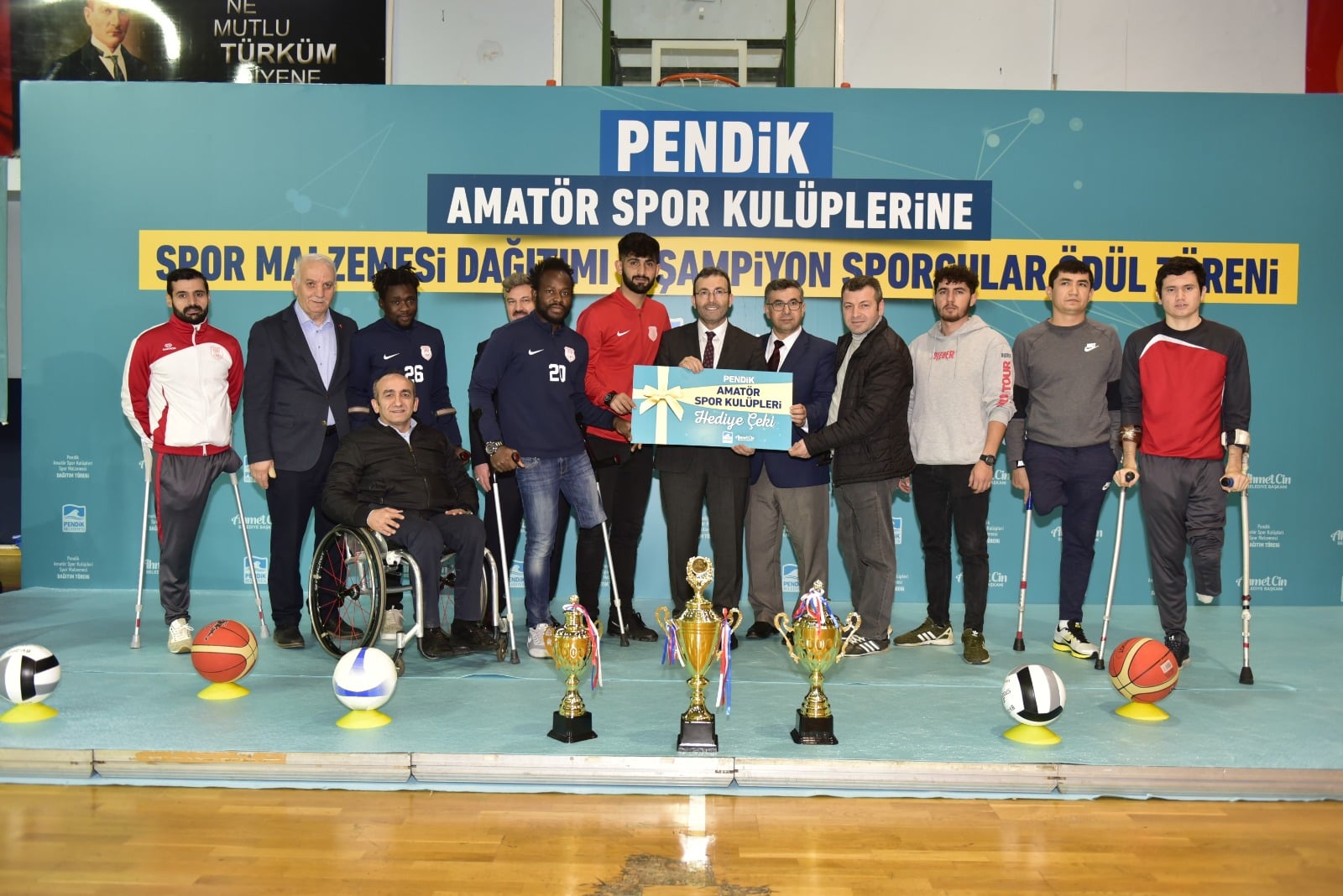 Pendik Belediyesi'nde sporcuya hep destek tam destek