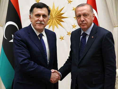 Fayiz Mustafa es-Serrac kimdir? Kaç yaşıdna? Fayiz es-Serrac'ı kimler destekliyor?