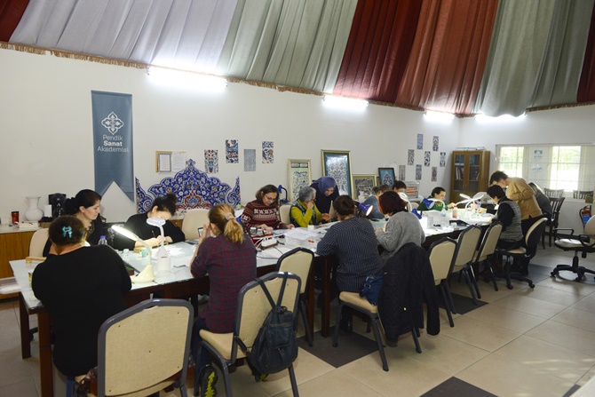 22 yıl sonra öğretmenlikten öğrenciliğe geçti