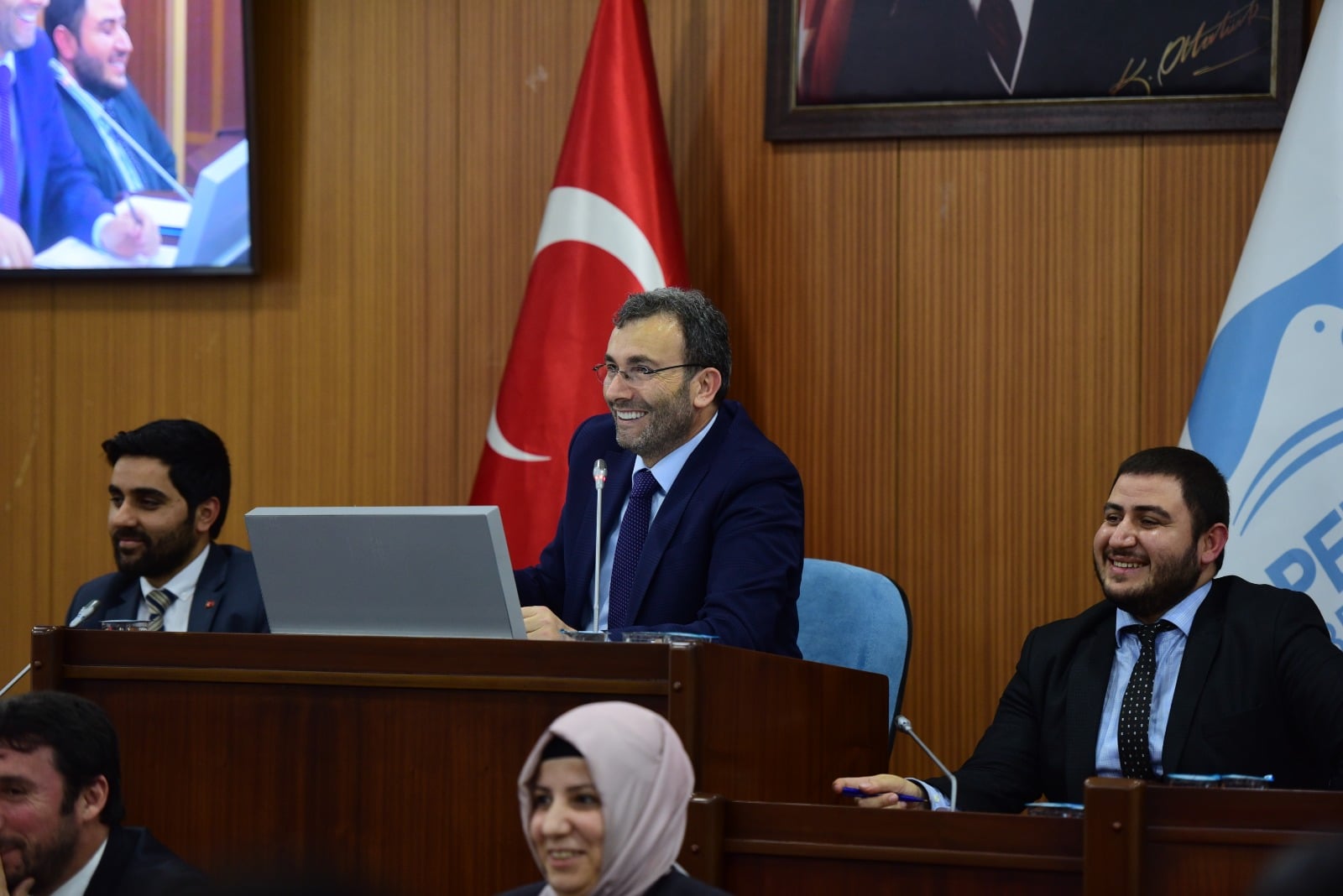 Pendik Belediyesi'nin yeni binasında ilk toplantı gerçekleşti