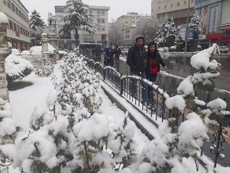 Niğde yarın okullar tatil mi? 8 Ocak Niğde okullar tatil mi?