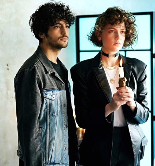 Taner Ölmez'den romantik evlilik teklifi