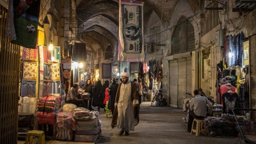 Bir dolar kaç TL? 8 Ocak Çarşamba dolar ne kadar? Dolar ne olur uzman yorumları?