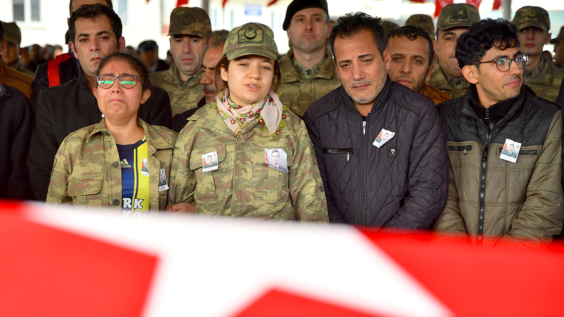 Şehitlerimizi son yolculuğuna uğurladık