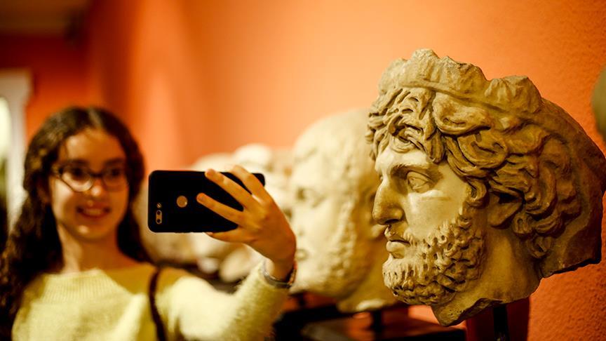 Müzede selfie yarışması | Müzede selfie günü istanbul