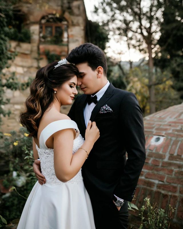 Hanife Gürdal'dan ayrılık iddialarına fotoğraflı cevap