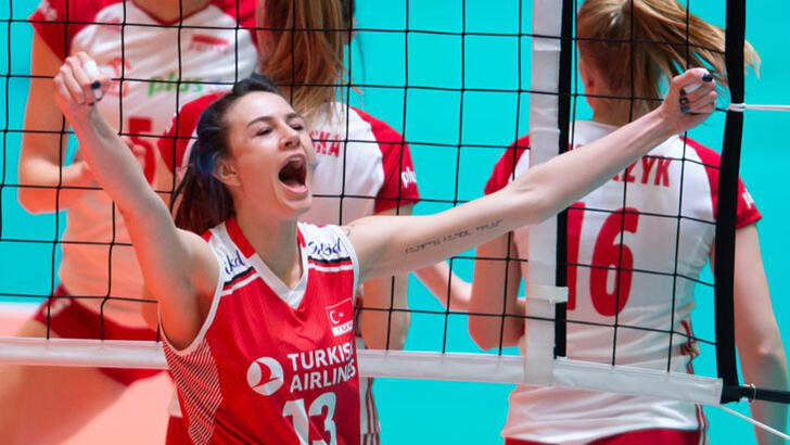 Mavi saçlı kızımız Meryem Boz, "En Değerli Oyuncu" seçildi!