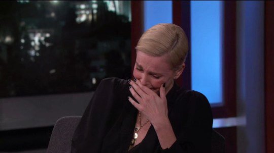 Charlize Theron’a yapılan ilginç teklif! 'Burnumla seviş'