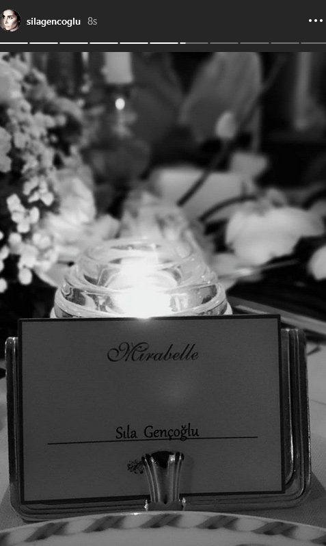 Sıla ve Hazer Amani çiftinden balayı pozları