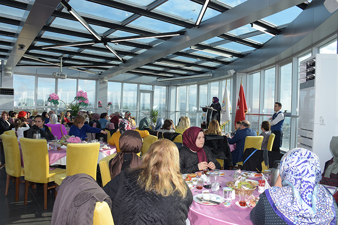 Geniş gönüllü kitlesiyle Tuzla, ihtiyaç sahiplerine destek oluyor