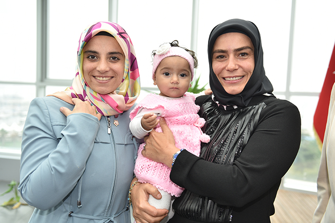 Geniş gönüllü kitlesiyle Tuzla, ihtiyaç sahiplerine destek oluyor