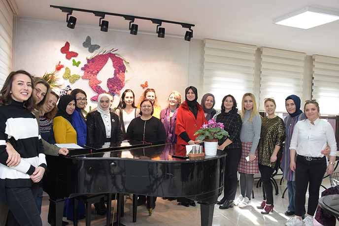 Geniş gönüllü kitlesiyle Tuzla, ihtiyaç sahiplerine destek oluyor