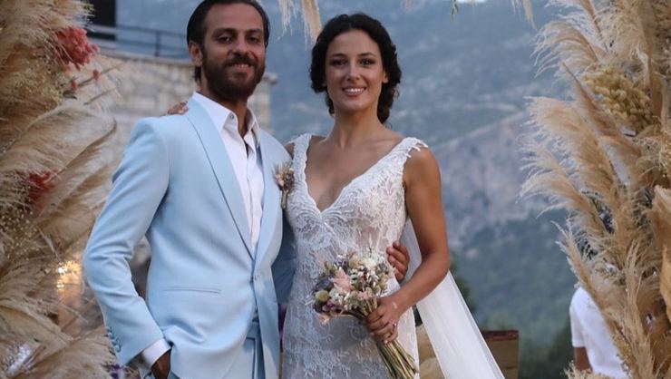 Erkan Kolçak Köstendil'in bebeğinin adı belli oldu