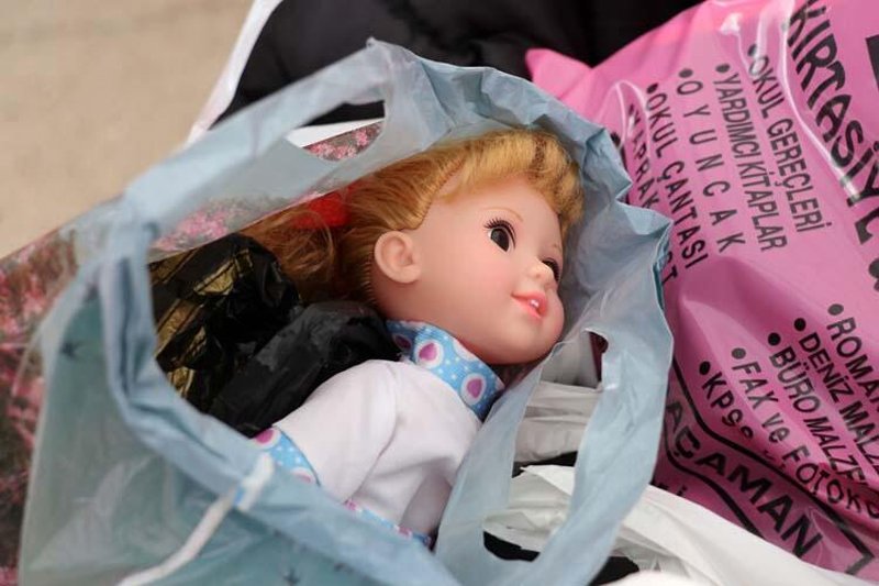 Elazığ yardım kolisindeki not herkesi duygulandırdı!