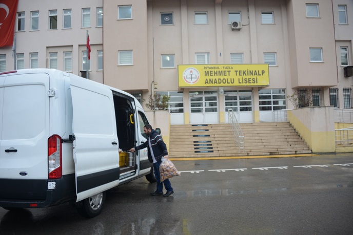 Tuzla'da ''Paylaşmak Güzeldir''