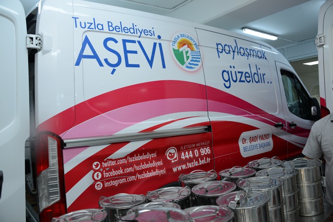 Tuzla'da ''Paylaşmak Güzeldir''