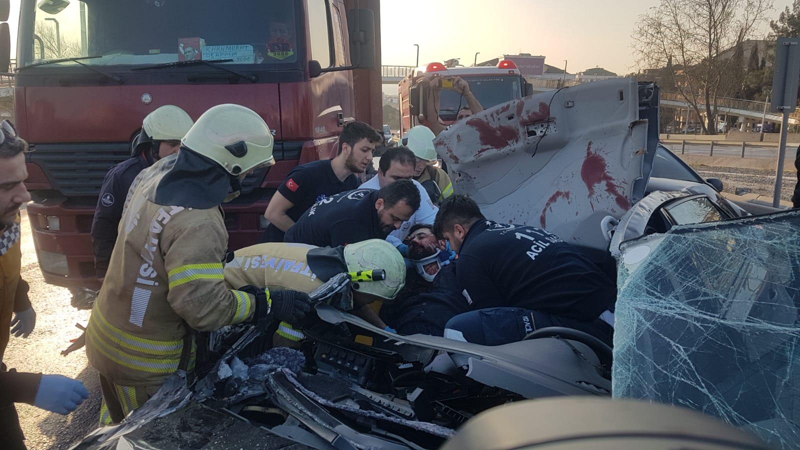 D-100 Karayolu'nda feci kaza!