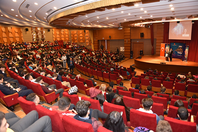 Tuzla'da Ailede Dijital Dönüşüm startını verdi